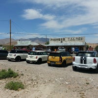 Foto scattata a Pioneer Saloon Goodsprings, Nevada da Stacy il 5/17/2013