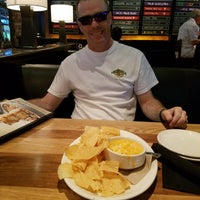 Photo taken at BJ&#39;s Restaurant &amp; Brewhouse by Stacy on 5/16/2018