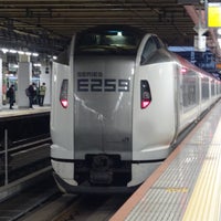 Photo taken at JR Platforms 5-6 by らいおに on 11/26/2023