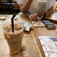 รูปภาพถ่ายที่ com-cafe 三八屋 โดย Masayukin G. เมื่อ 9/17/2022