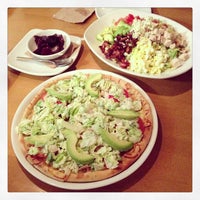 California Pizza Kitchen Now Closed Pizza Place In Cambridge