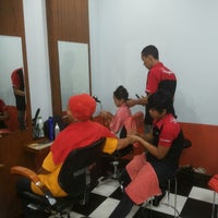 Review Christoper Salon