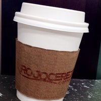 Снимок сделан в Rojocerezo Coffee пользователем Yamilet L. 10/15/2015