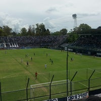 Снимок сделан в Estadio Juan Carmelo Zerillo (Club de Gimnasia y Esgrima de La Plata) пользователем Nacho C. 10/29/2017