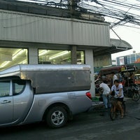 Photo taken at 7-Eleven by จุฑาภรณ์ พ. on 11/8/2012