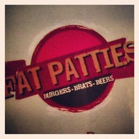รูปภาพถ่ายที่ Fat Patties โดย Mary F. เมื่อ 11/24/2012