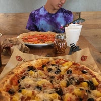 8/18/2019 tarihinde Julie B.ziyaretçi tarafından Mod Pizza'de çekilen fotoğraf