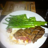 Photo taken at LongHorn Steakhouse by Jon M. on 9/16/2012