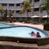Photo taken at Sahid Jaya Hotel Swimming Pool by 28F3610E H. on 9/22/2012