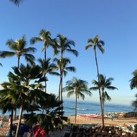 Foto scattata a Outrigger Waikiki Beach Resort da Ryoichi N. il 1/4/2017