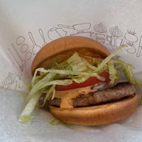 Photo taken at MOS Burger by Ryoichi N. on 7/2/2023