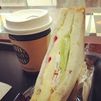 Photo taken at Tully&amp;#39;s Coffee by akio0911 a. on 9/30/2012