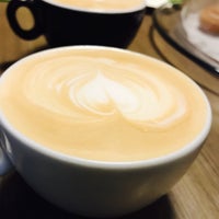รูปภาพถ่ายที่ Espresso 73 Café โดย Vero A. เมื่อ 6/10/2017