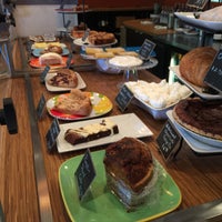 Foto tirada no(a) Taste Café &amp; Marketplace por Shelby W. em 1/23/2015