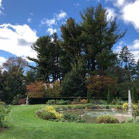 Photo taken at Greenwood Gardens by Zhenan on 10/22/2023