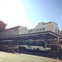 Photo taken at 新宿駅新南口(代々木)バスターミナル (Shinjuku Sta. JR Expressway Bus Terminal) by ナガサワケンタ on 12/30/2015