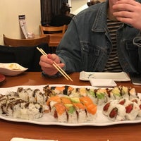 Foto diambil di Zenko Sushi oleh Scott A. pada 12/23/2017