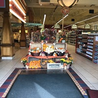 Photo taken at Gelson&amp;#39;s by Scott A. on 11/19/2018