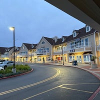 Foto diambil di Lantern Bay Village Shopping Center Dana Point, CA oleh Scott A. pada 6/14/2023