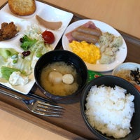 Photo taken at TamaDear Hotel HANEDA by Takahiro N. on 8/10/2019
