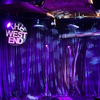Foto tomada en The West End Lounge  por Nia el 2/22/2020