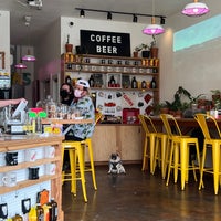 5/22/2022 tarihinde Lesa M.ziyaretçi tarafından COFFEE BEER'de çekilen fotoğraf
