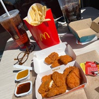 Photo taken at McDonald&amp;#39;s by nancita j. on 4/8/2022