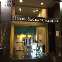 รูปภาพถ่ายที่ Hotel Sagrada Familia โดย Takahiro K. เมื่อ 8/29/2015