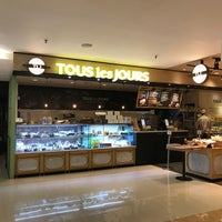 Photo taken at TOUS les JOURS by Hussain on 1/6/2017