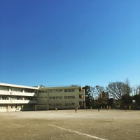 Photo taken at 調布市立 多摩川小学校 by humpbacktail on 12/11/2016
