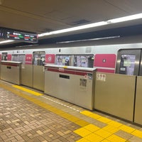 Photo taken at Ushigome-kagurazaka Station (E05) by T Y. on 11/5/2023