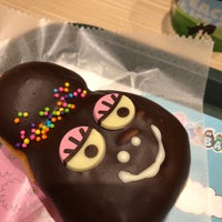 Photo taken at Krispy Kreme Doughnuts by aki 1. on 3/11/2018