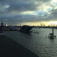 Foto diambil di it-agile Hamburg oleh Pete R. pada 11/20/2015