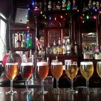 6/26/2013 tarihinde Cheers To B.ziyaretçi tarafından Nodding Head Brewery &amp;amp; Restaurant'de çekilen fotoğraf