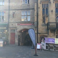 Foto diambil di Durham Market Hall oleh Natthapol P. pada 10/21/2015