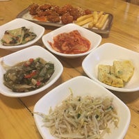 Photo taken at ร้านอาหารเกาหลี 3355 เหม๋งจ๊าย by Natthapol P. on 7/21/2018