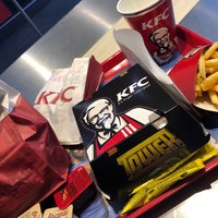Foto diambil di KFC oleh 💥Ken🧡 pada 6/22/2018