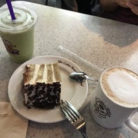 Photo taken at The Coffee Bean &amp;amp; Tea Leaf by Joshua Toh on 3/11/2018
