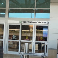 Photo taken at Terminal B by Tanya L. on 6/18/2022