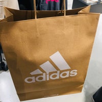 Photo taken at Adidas Outlet by ゆにおん ×. on 11/9/2019