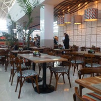 Foto tirada no(a) Praça de Alimentação por Raimundo N. em 3/23/2013