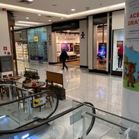 Photo taken at Shopping Metrô Tatuapé by Marcelo Hsu 許. on 8/29/2022