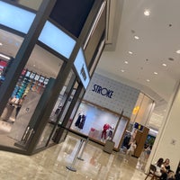Foto tirada no(a) Shopping Center Norte por Marcelo Hsu 許. em 7/17/2022
