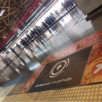 Photo taken at Estação Brás (Metrô) by Marcelo Hsu 許. on 8/23/2022