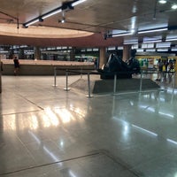 Photo taken at Sé Station (Metrô) by Marcelo Hsu 許. on 8/2/2022