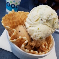 Photo taken at Liks Ice Cream by jocose on 9/15/2017