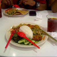 Review Food Court Plasa Senayan