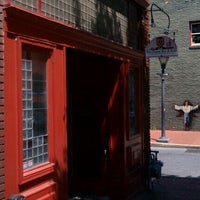 10/4/2012 tarihinde Sean B.ziyaretçi tarafından Canal Bar &amp;amp; Grill'de çekilen fotoğraf