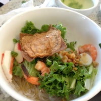Photo taken at Pho Dung 3 by Tommy T. on 12/21/2012