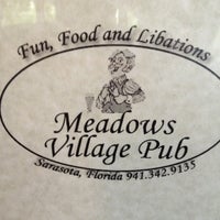 Foto tirada no(a) Meadows Village Pub por Shane G. em 5/31/2013